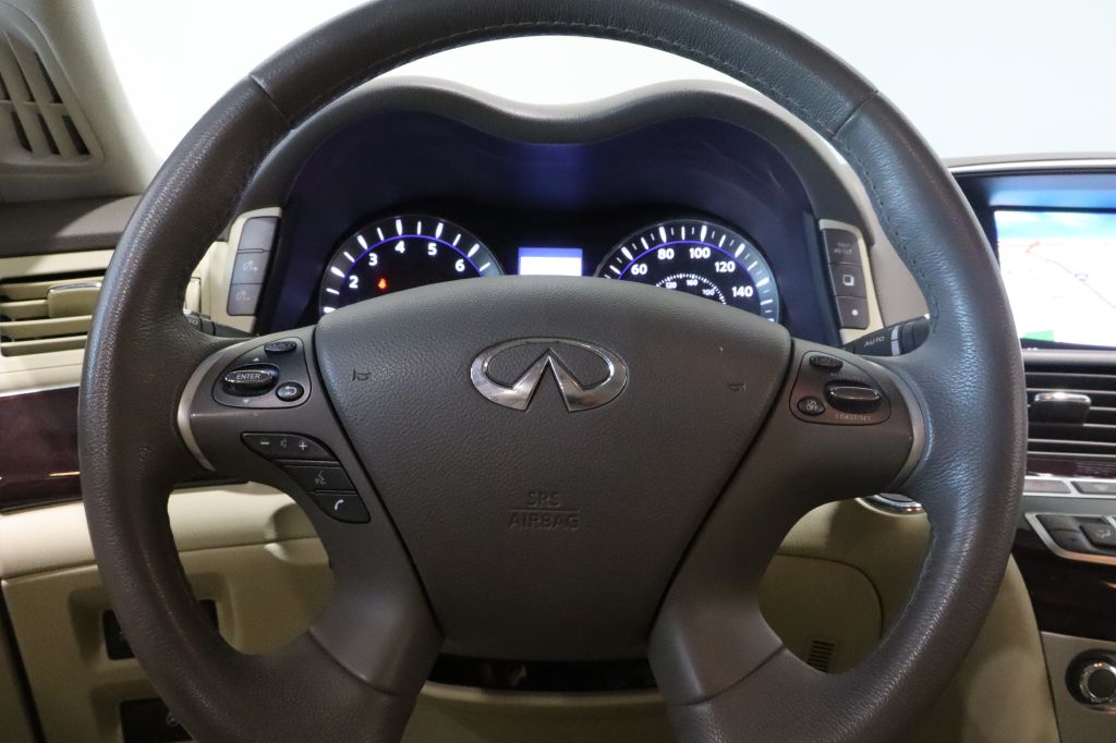INFINITI Q70 2019 INFINITI Q70 JN1BY1AP1KM505112