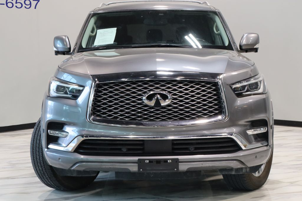 Photo 3 of this INFINITI QX80