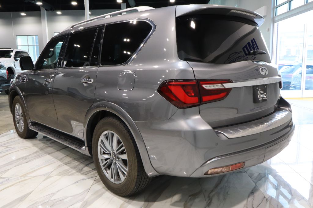 Photo 8 of this INFINITI QX80