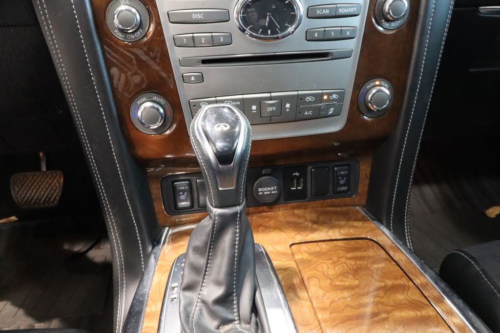 Photo 18 of this INFINITI QX80