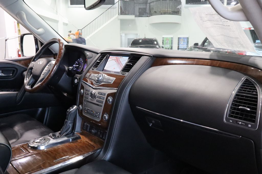 Photo 25 of this INFINITI QX80