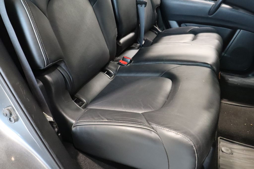 Photo 29 of this INFINITI QX80