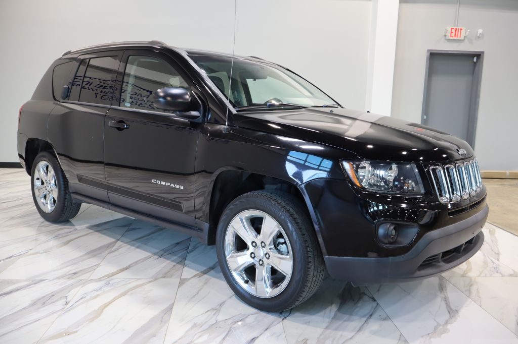 Photo 4 of this JEEP COMPASS