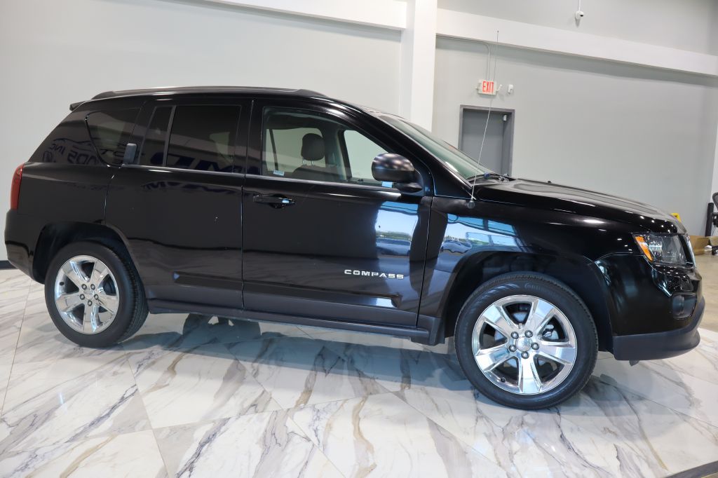 Photo 5 of this JEEP COMPASS