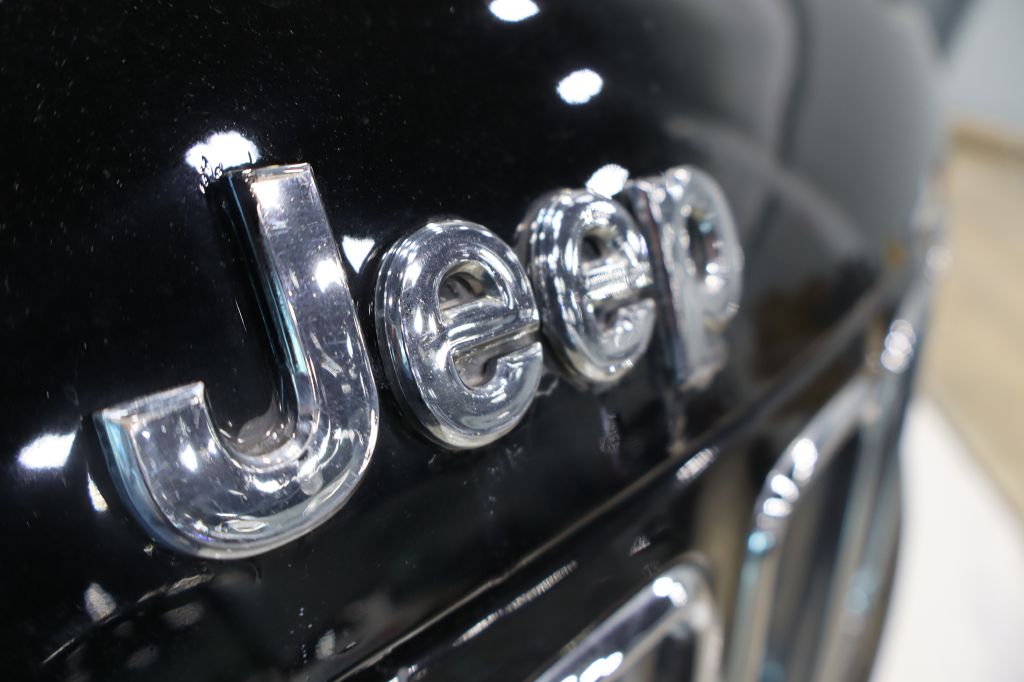 Photo 12 of this JEEP COMPASS
