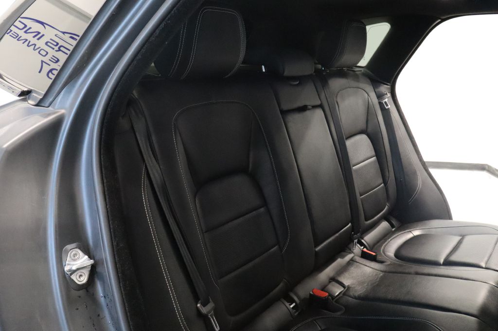Photo 39 of this JAGUAR F-PACE