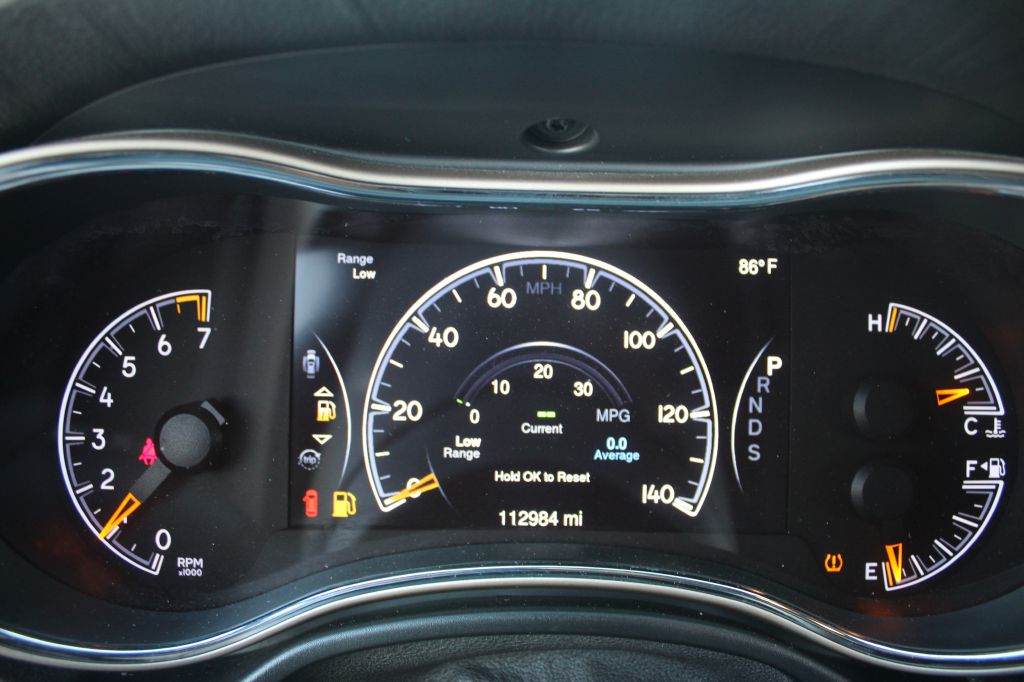 Photo 13 of this JEEP GRAND CHEROKEE