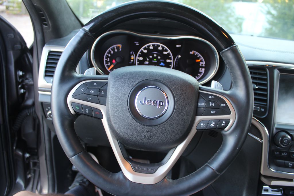 Photo 14 of this JEEP GRAND CHEROKEE