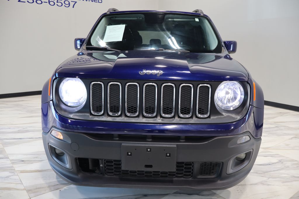 Photo 3 of this JEEP RENEGADE