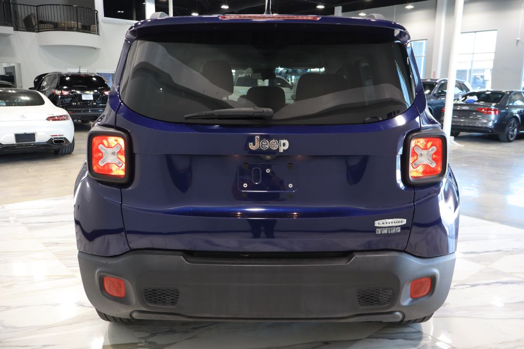 Photo 7 of this JEEP RENEGADE