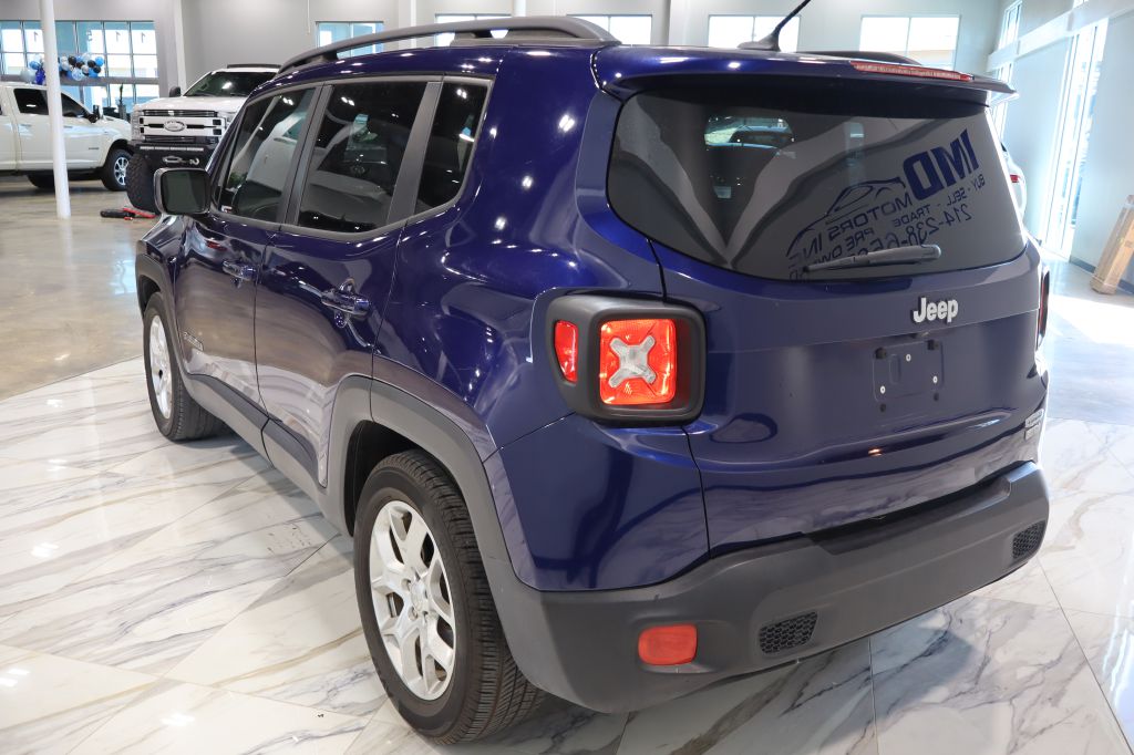 Photo 8 of this JEEP RENEGADE