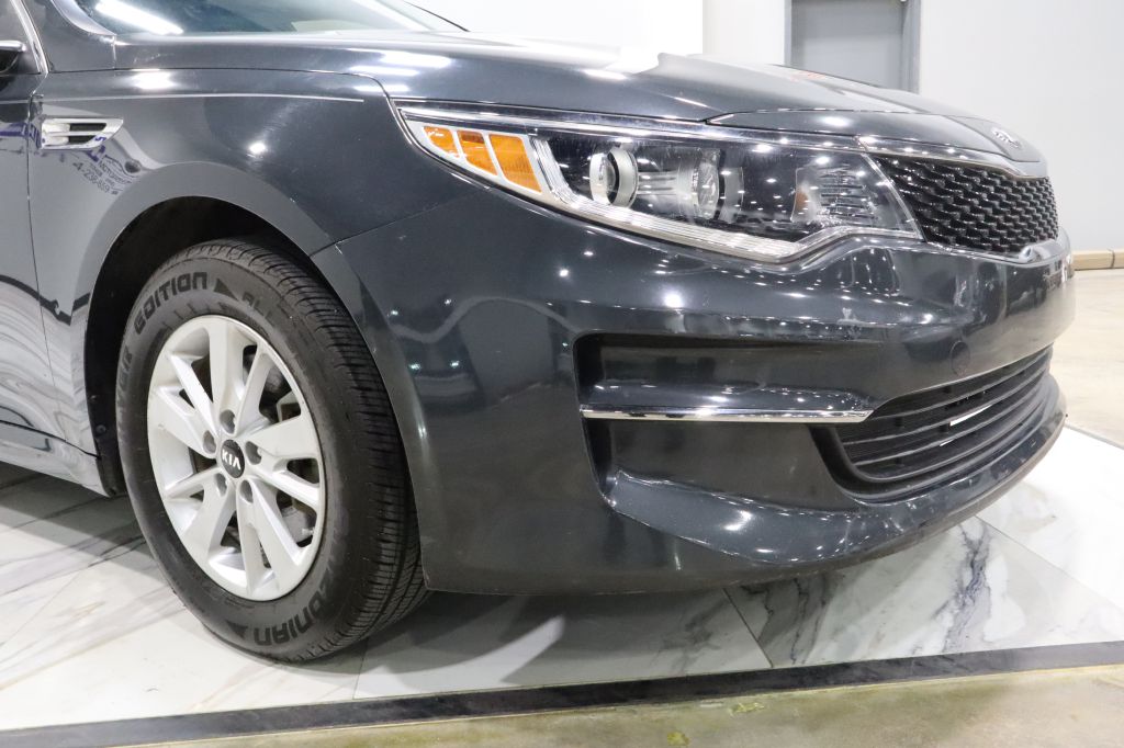 Photo 13 of this KIA OPTIMA