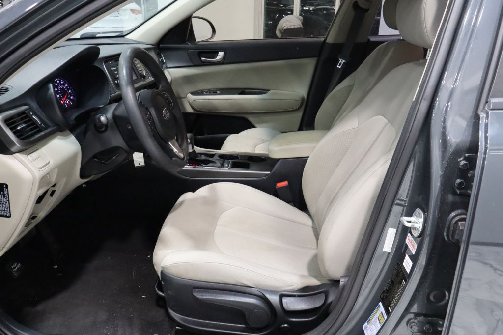 Photo 17 of this KIA OPTIMA