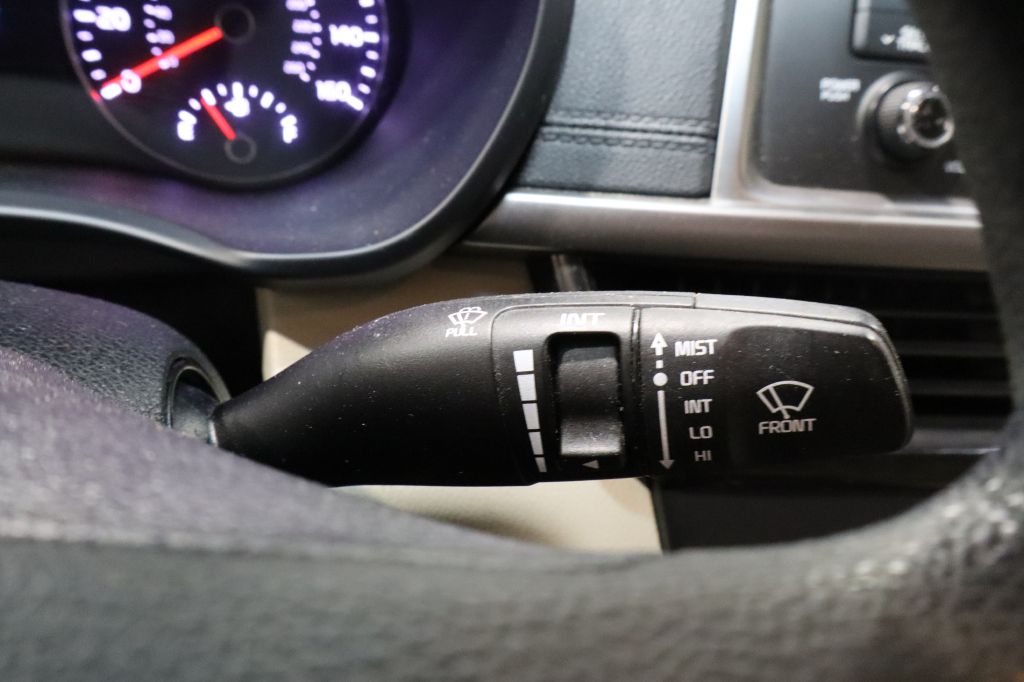 Photo 22 of this KIA OPTIMA