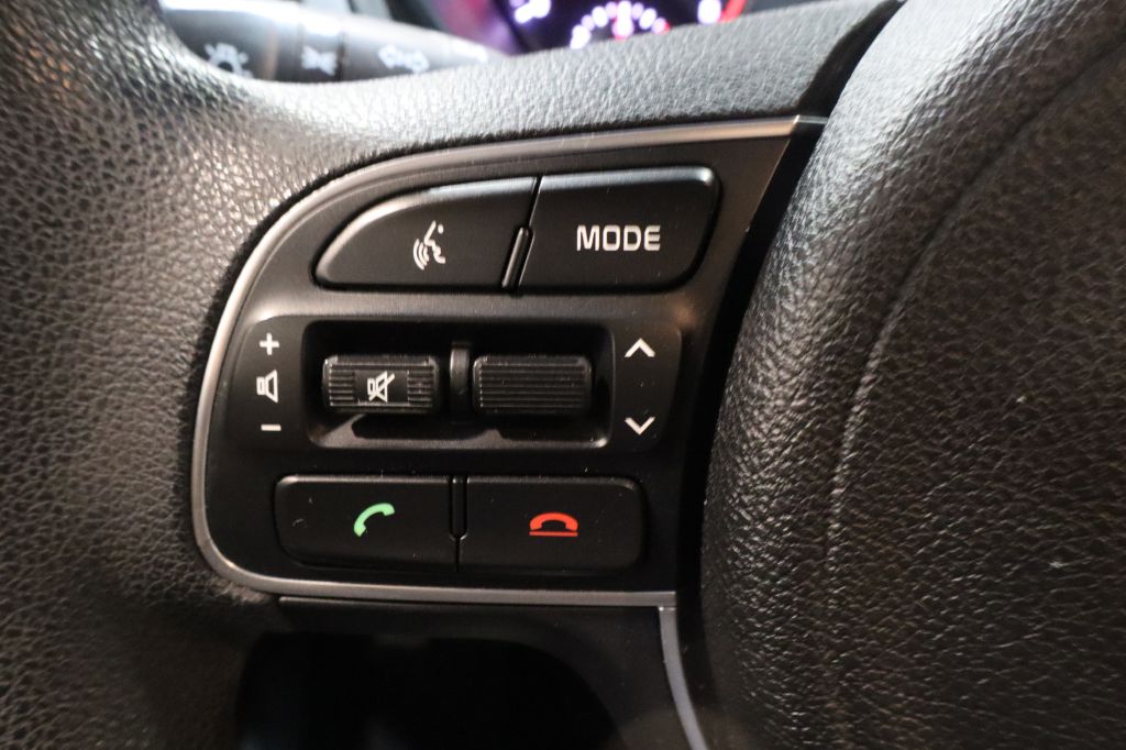 Photo 23 of this KIA OPTIMA