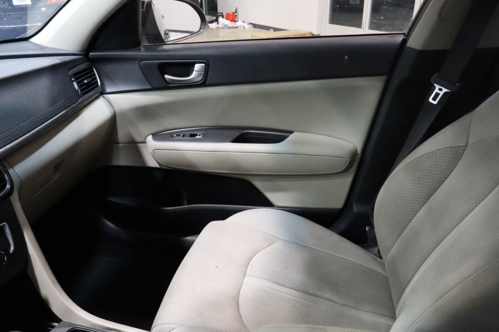Photo 30 of this KIA OPTIMA