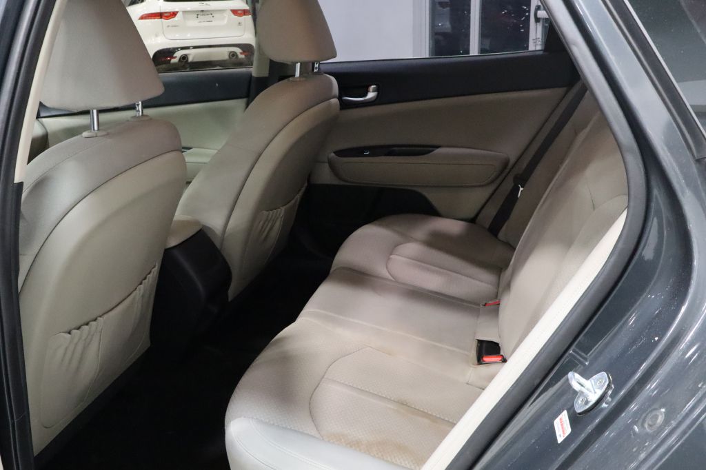 Photo 32 of this KIA OPTIMA