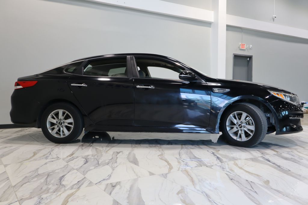 Photo 5 of this KIA OPTIMA