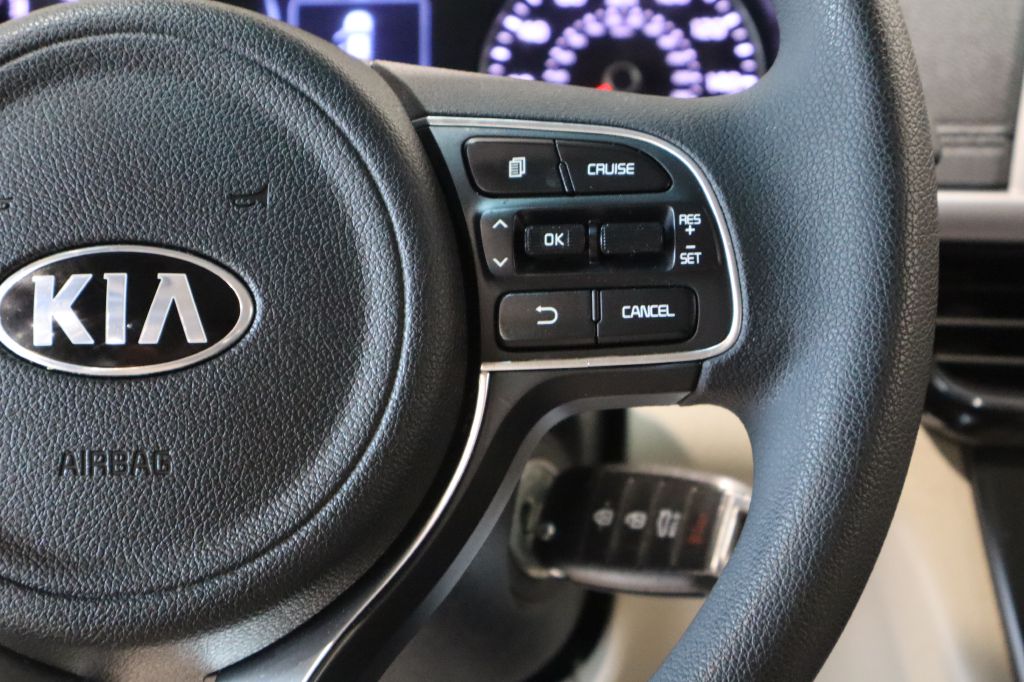 Photo 19 of this KIA OPTIMA