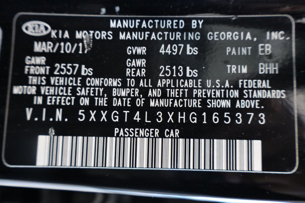 Photo 33 of this KIA OPTIMA