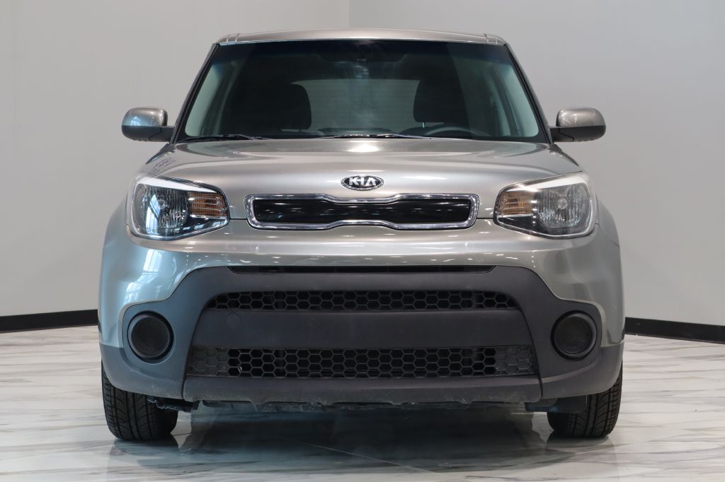 Photo 2 of this KIA SOUL