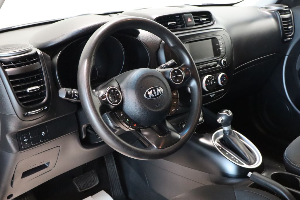 Photo 10 of this KIA SOUL