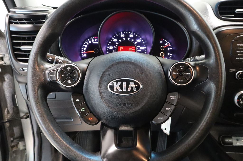 Photo 14 of this KIA SOUL
