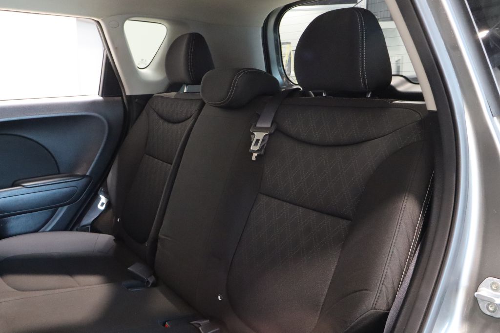 Photo 23 of this KIA SOUL