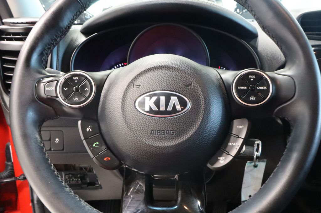 Photo 12 of this KIA SOUL