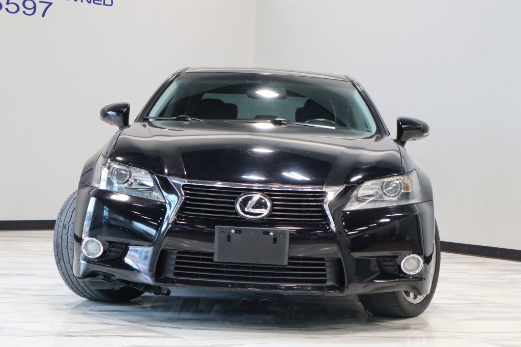Photo 3 of this LEXUS GS