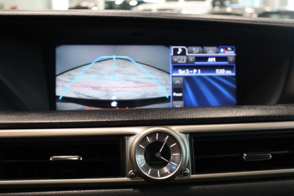 Photo 19 of this LEXUS GS