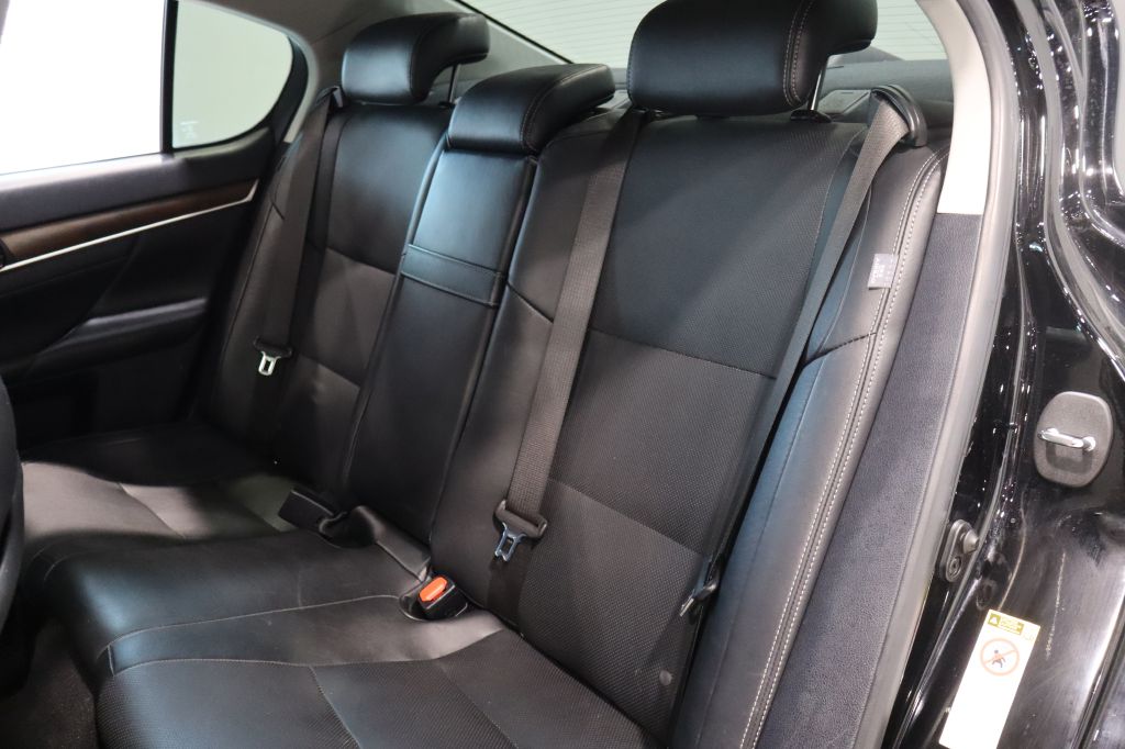 Photo 24 of this LEXUS GS