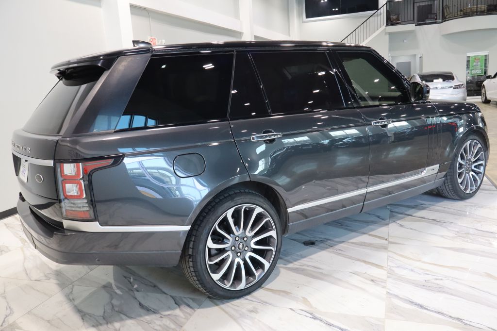Photo 5 of this LAND ROVER RANGE ROVER