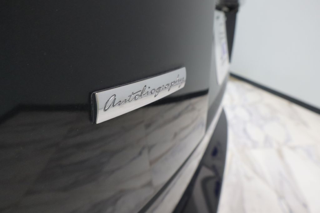 Photo 9 of this LAND ROVER RANGE ROVER