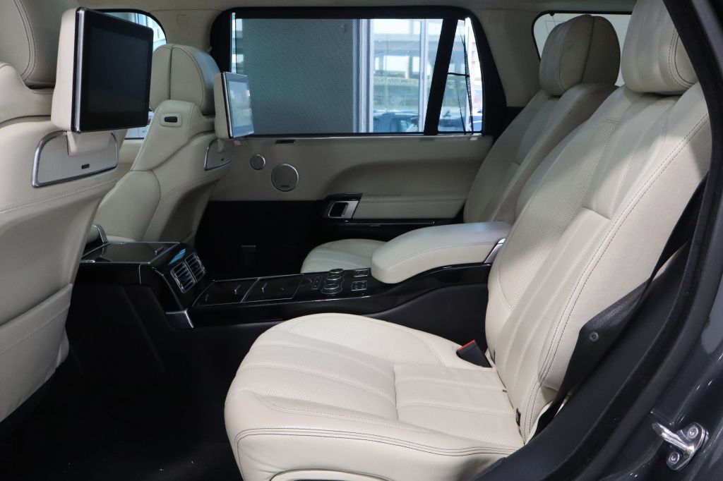 Photo 48 of this LAND ROVER RANGE ROVER