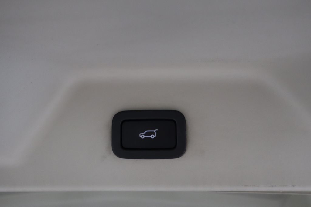 Photo 56 of this LAND ROVER RANGE ROVER