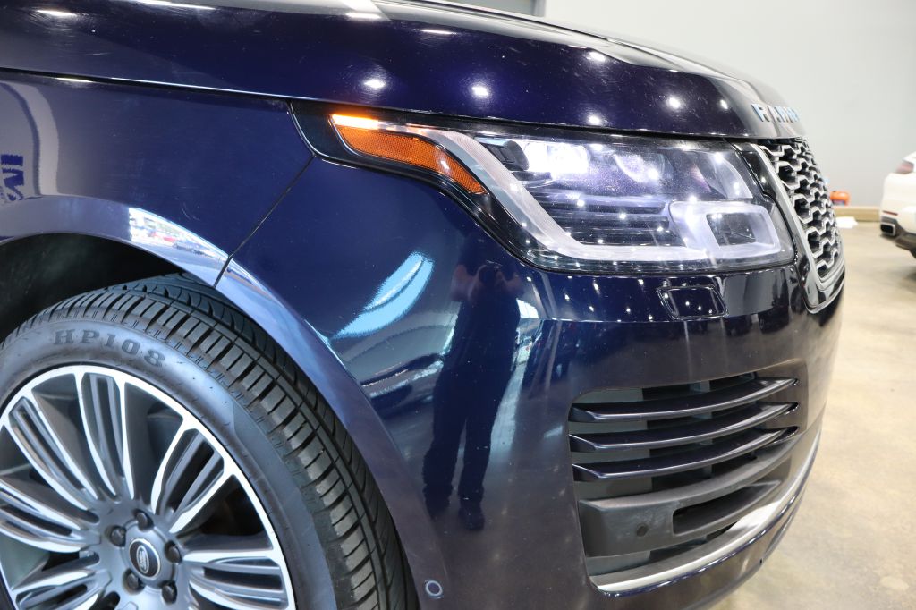 Photo 10 of this LAND ROVER RANGE ROVER