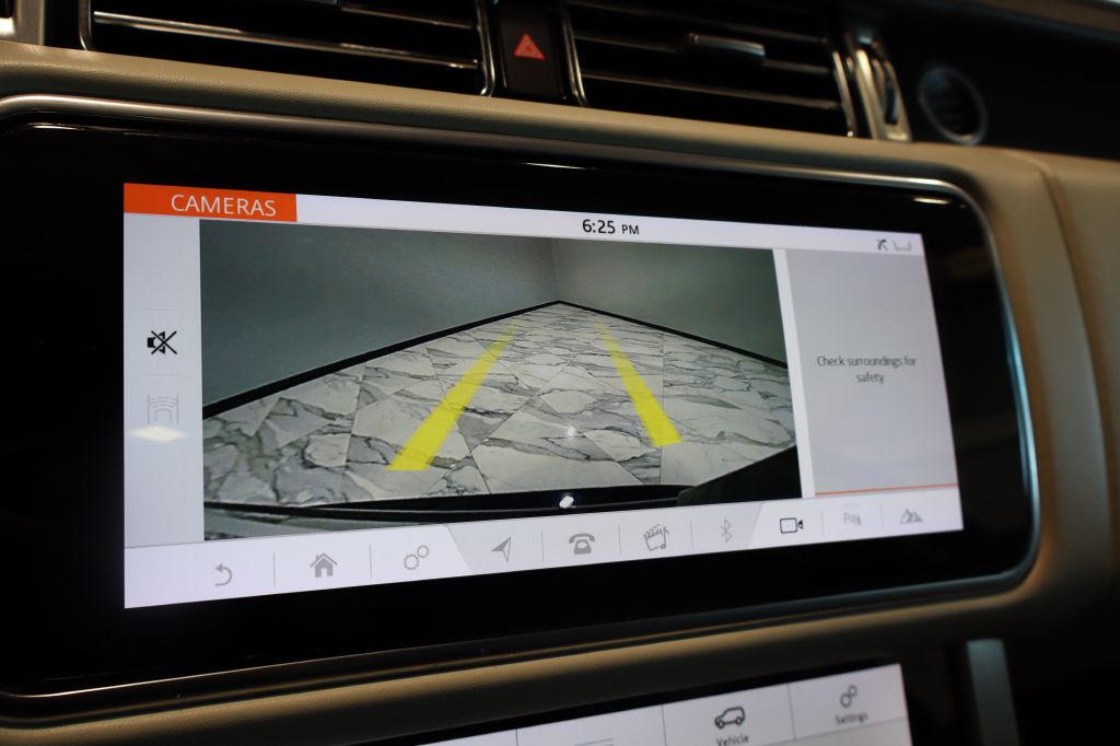 Photo 42 of this LAND ROVER RANGE ROVER