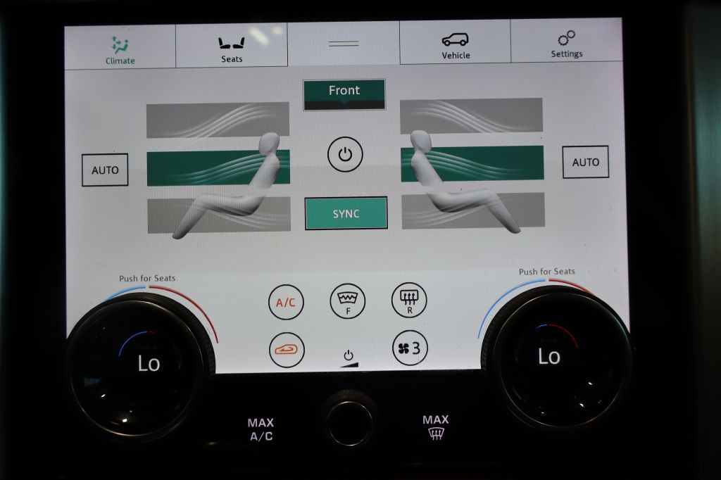 Photo 46 of this LAND ROVER RANGE ROVER