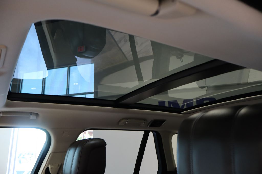 Photo 59 of this LAND ROVER RANGE ROVER