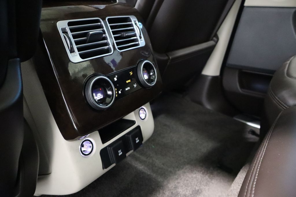 Photo 64 of this LAND ROVER RANGE ROVER