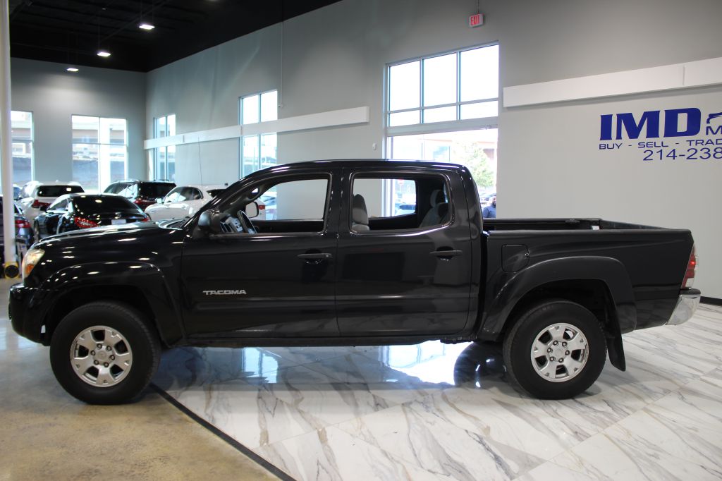 Photo 8 of this TOYOTA TACOMA