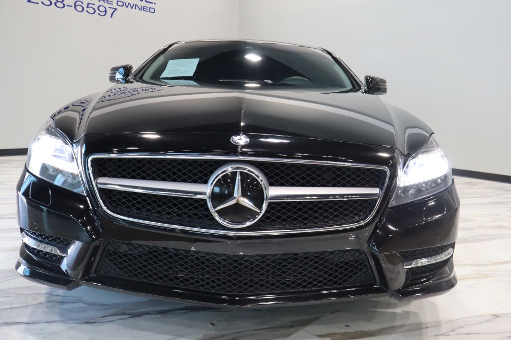 Photo 2 of this MERCEDES-BENZ CLS