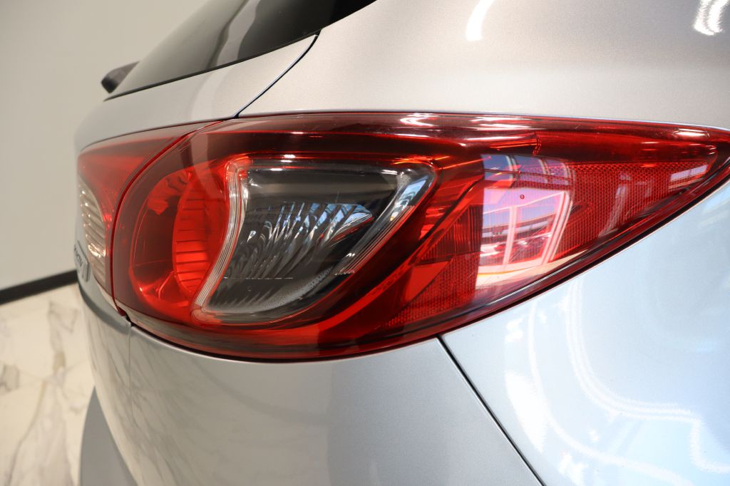 Photo 13 of this MAZDA CX-5