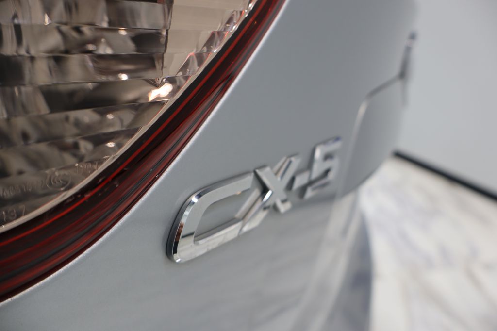 Photo 16 of this MAZDA CX-5