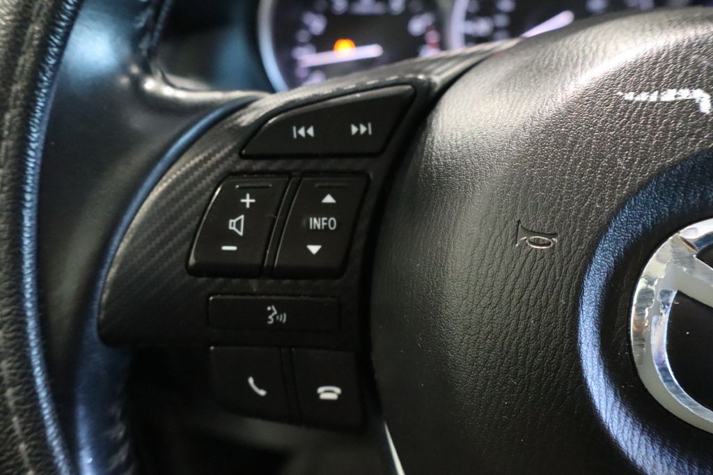 Photo 31 of this MAZDA CX-5