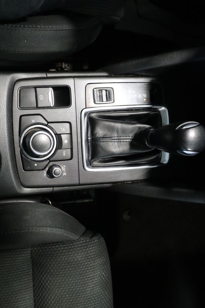 Photo 39 of this MAZDA CX-5
