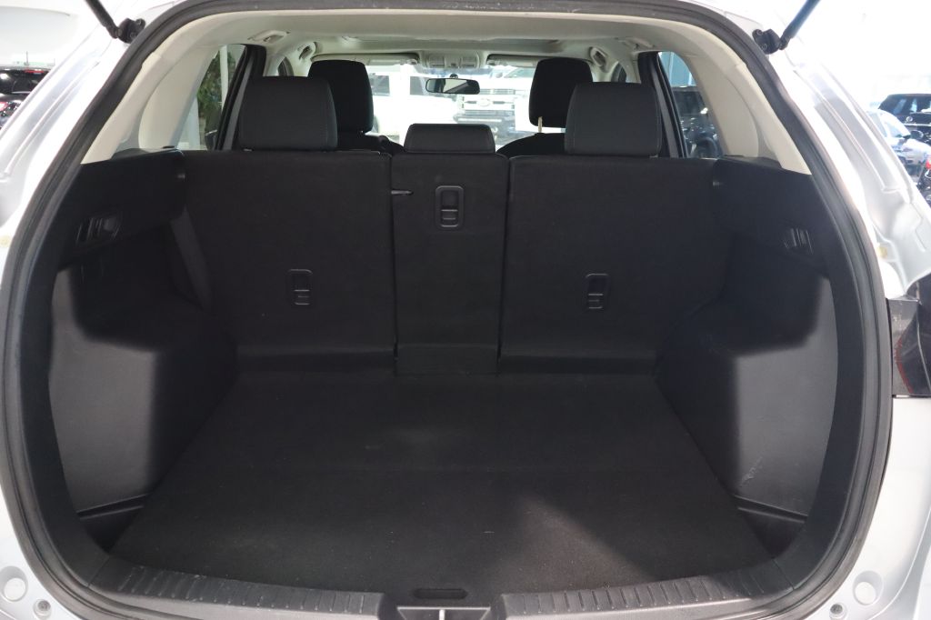 Photo 44 of this MAZDA CX-5