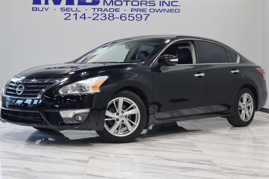 Photo 2 of this NISSAN ALTIMA