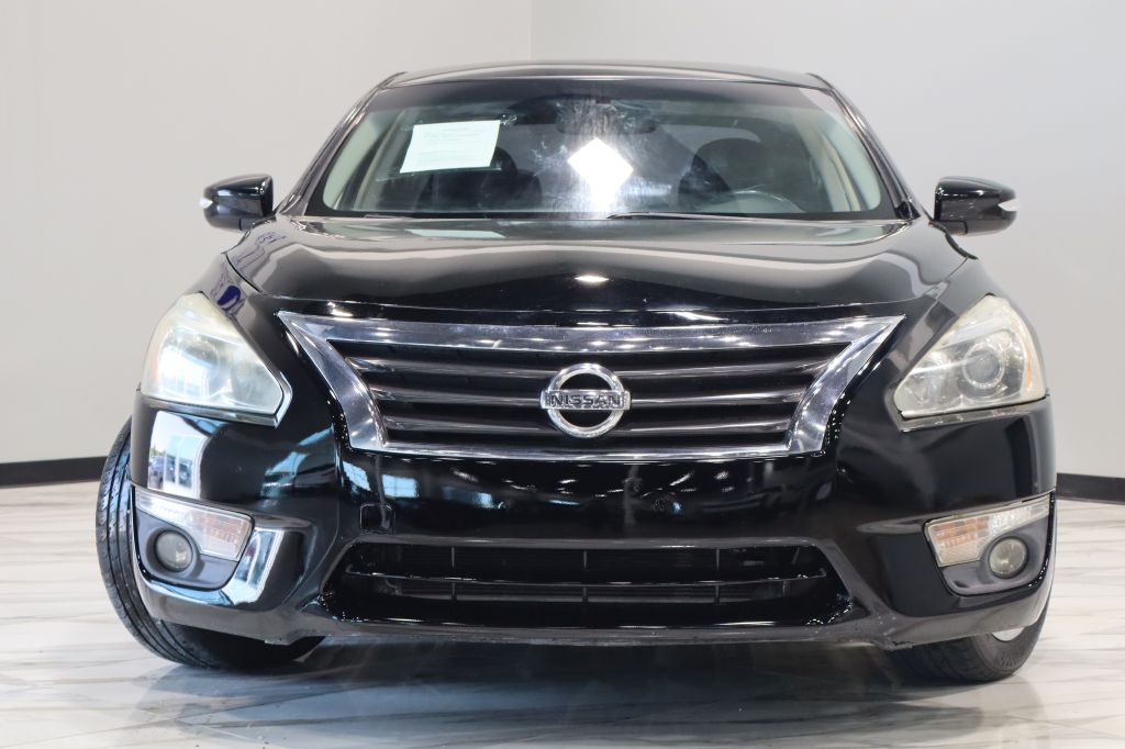 Photo 3 of this NISSAN ALTIMA